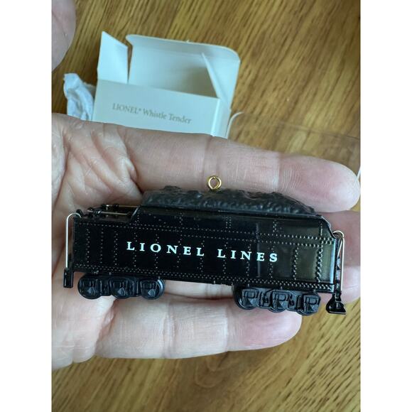 Lionel Whistle Tender 2011 Hallmark Ornament - Picture 4 of 4